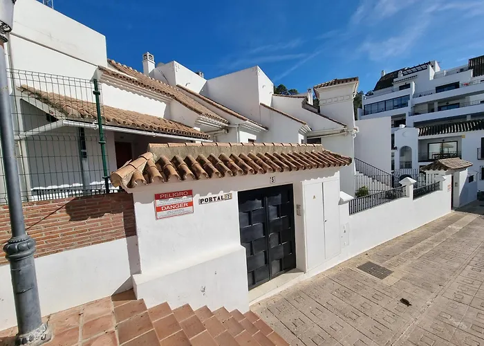 Luxurious Holiday Home In Benahavis