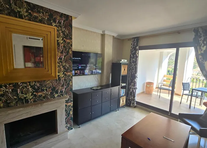 Luxurious Holiday Home In Benahavis