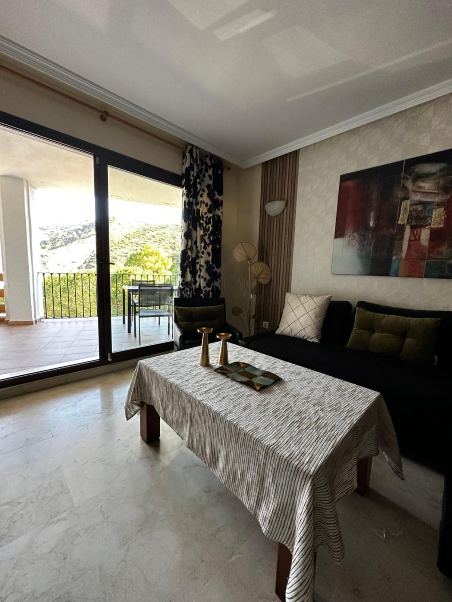 Apartment Luxurious In Benahavis